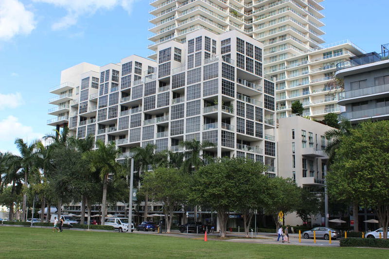 2 Midtown main photo